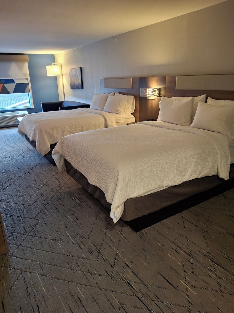 holiday inn express hotel and suites selinsgrove by ihg
