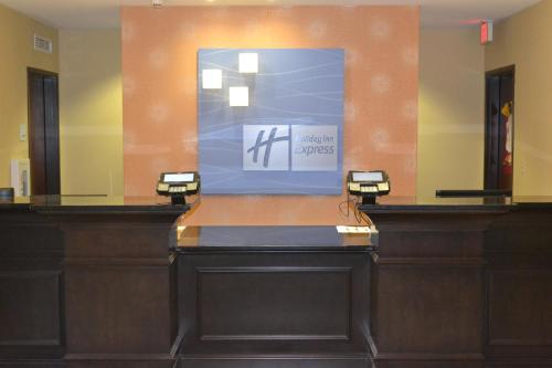 holiday inn express hotel and suites selinsgrove by ihg