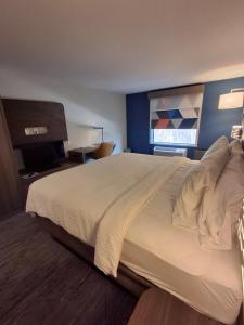 holiday inn express hotel and suites selinsgrove by ihg