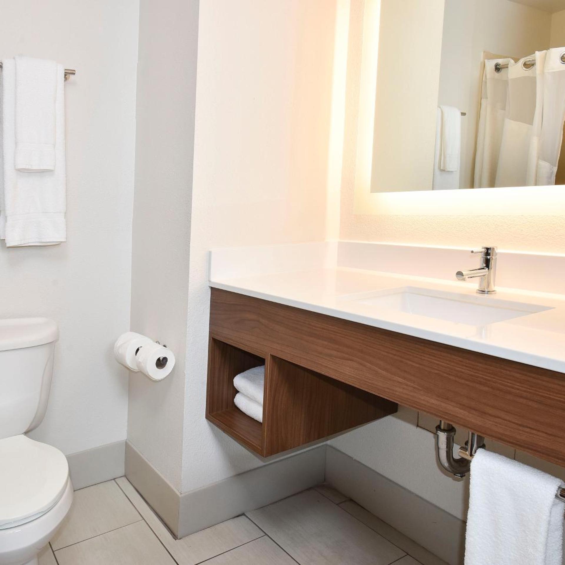 holiday inn express selma by ihg