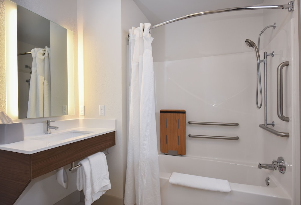 holiday inn express selma by ihg