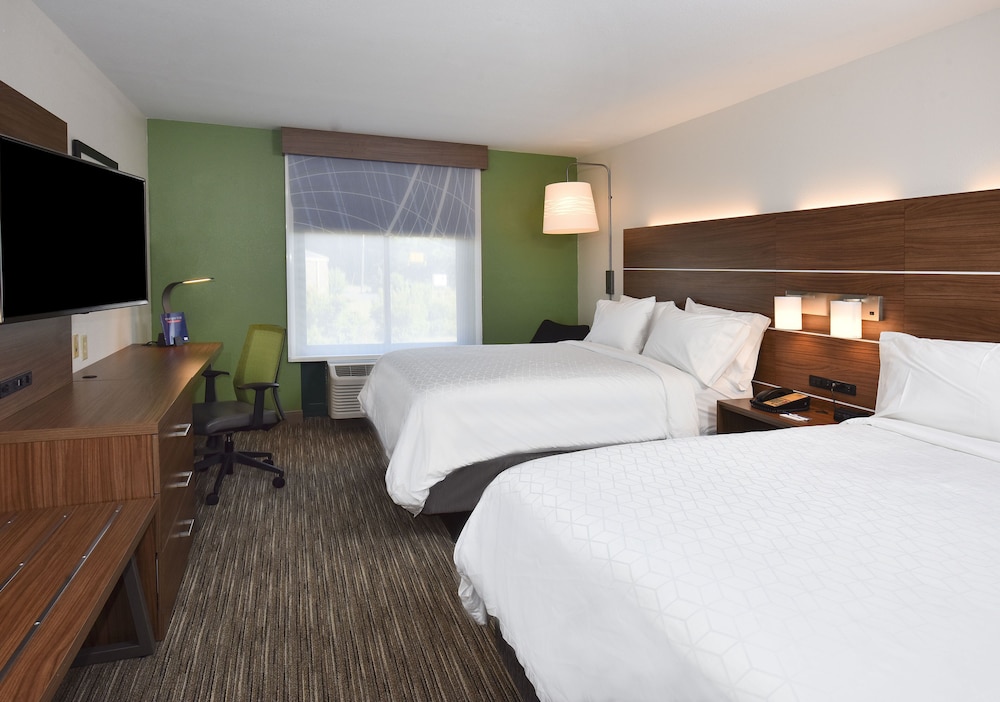 holiday inn express selma by ihg