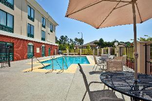 holiday inn express selma by ihg