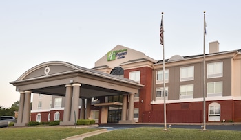 holiday inn express selma by ihg