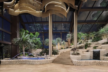 crowne plaza alexandria mirage by ihg
