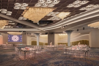 crowne plaza alexandria mirage by ihg