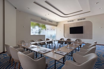 crowne plaza alexandria mirage by ihg