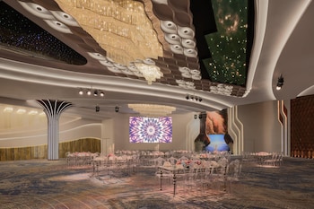 crowne plaza alexandria mirage by ihg