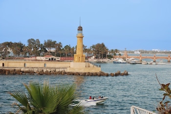 crowne plaza alexandria mirage by ihg