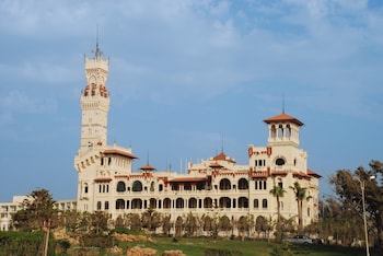 crowne plaza alexandria mirage by ihg