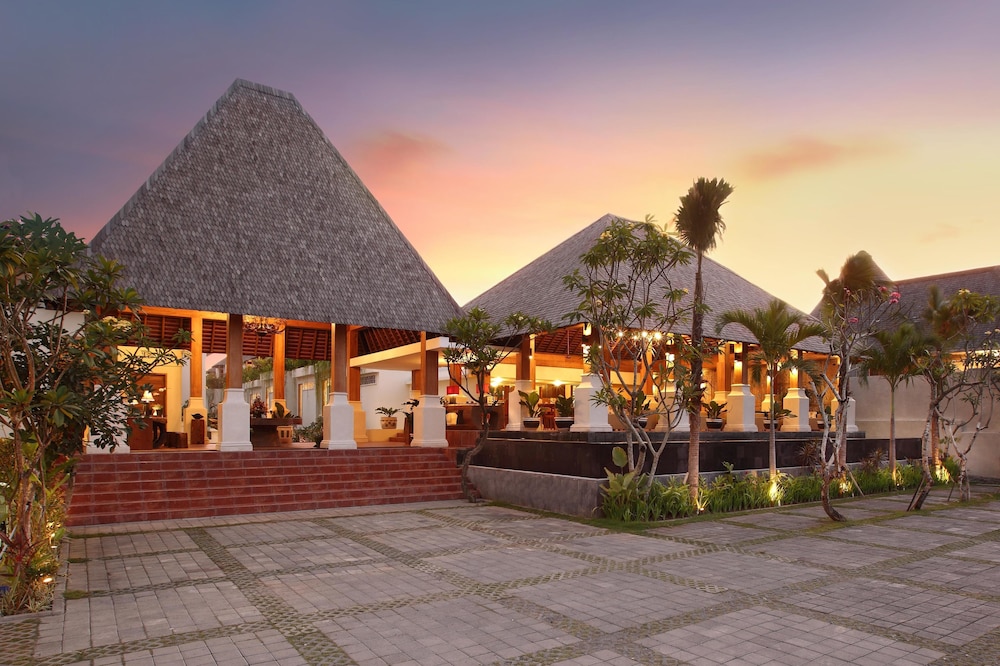 villa kayu raja