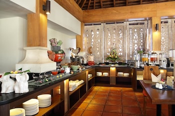 villa kayu raja
