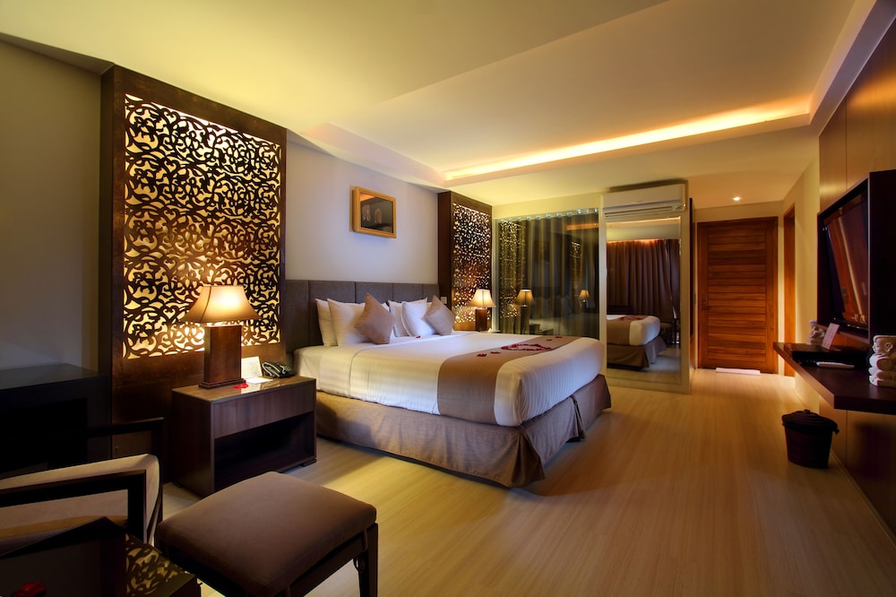 villa kayu raja