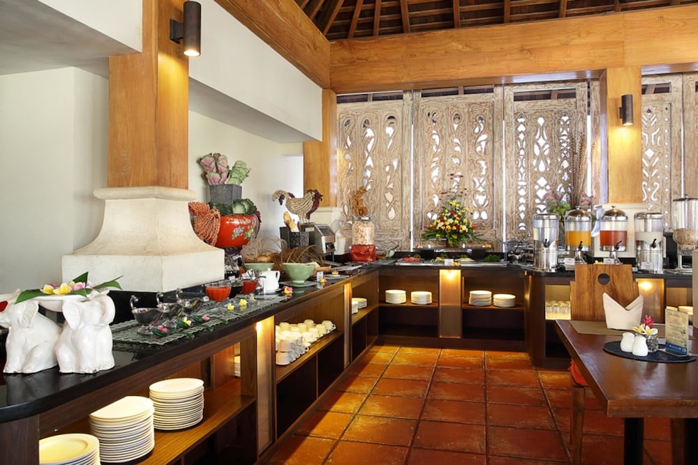 villa kayu raja