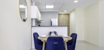Lux  The Continental Marina Suite,,0 star
