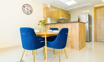 lux the continental marina suite