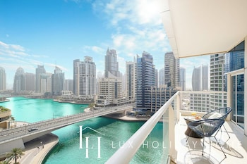 lux the continental marina suite