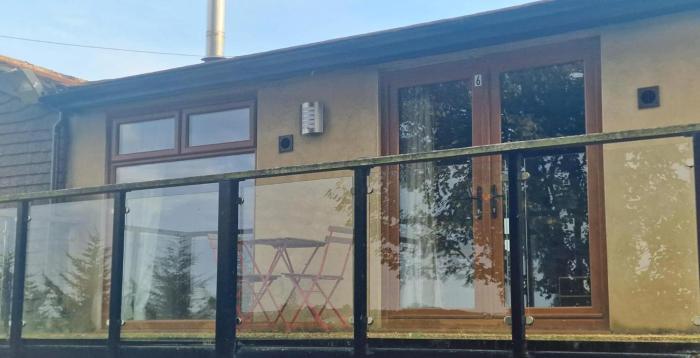 modern peaceful open plan 1 bed apartment rutland