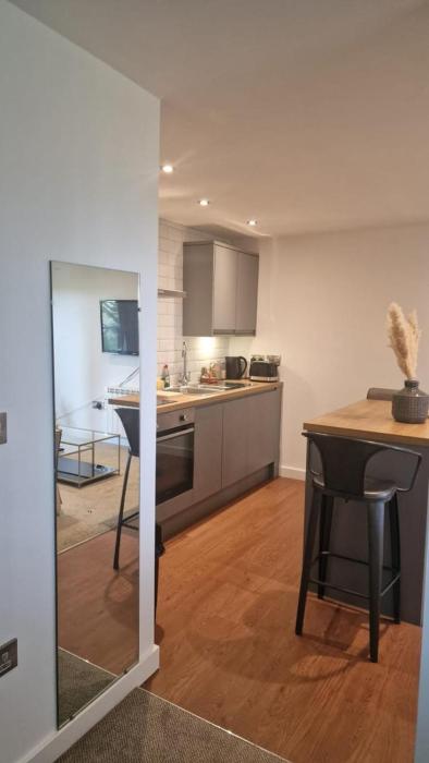 modern peaceful open plan 1 bed apartment rutland