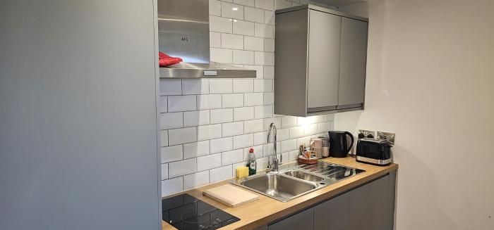 modern peaceful open plan 1 bed apartment rutland