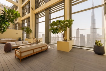 maison privee modern chic apt w unobstructed burj khalifa views