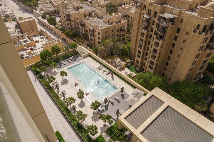 maison privee modern chic apt w unobstructed burj khalifa views