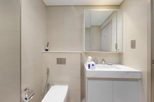 maison privee modern chic apt w unobstructed burj khalifa views