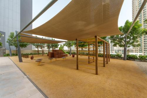 maison privee modern chic apt w unobstructed burj khalifa views