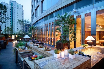 andaz xintiandi shanghai by hyatt