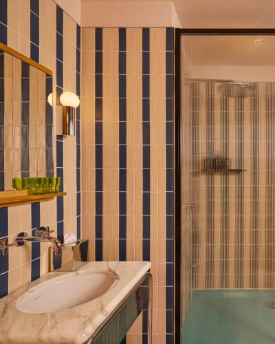 sir devonshire square hotel part of sircle collection