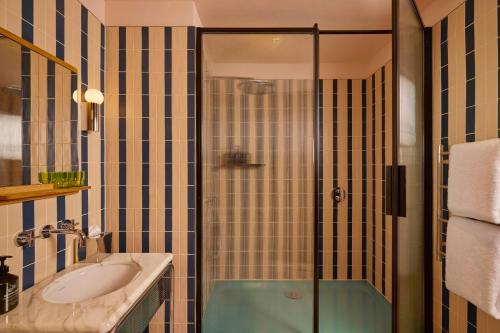 sir devonshire square hotel part of sircle collection