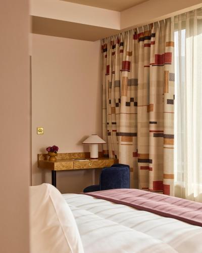 sir devonshire square hotel part of sircle collection