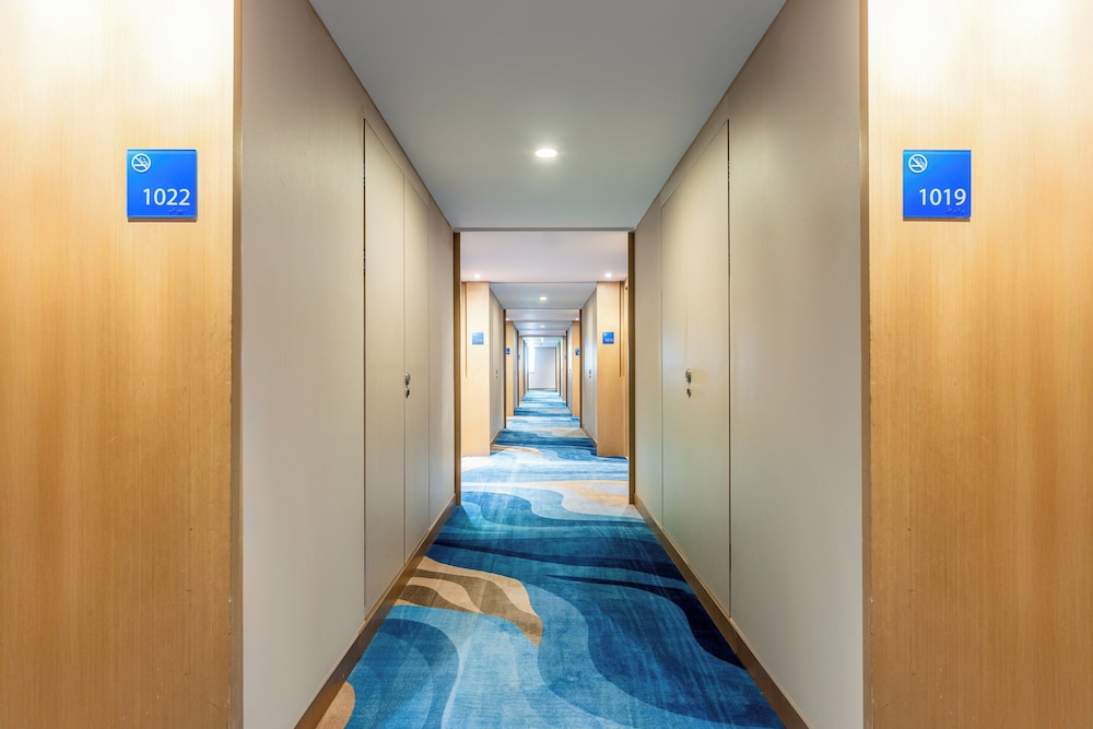 holiday inn express shanghai jinsha by ihg