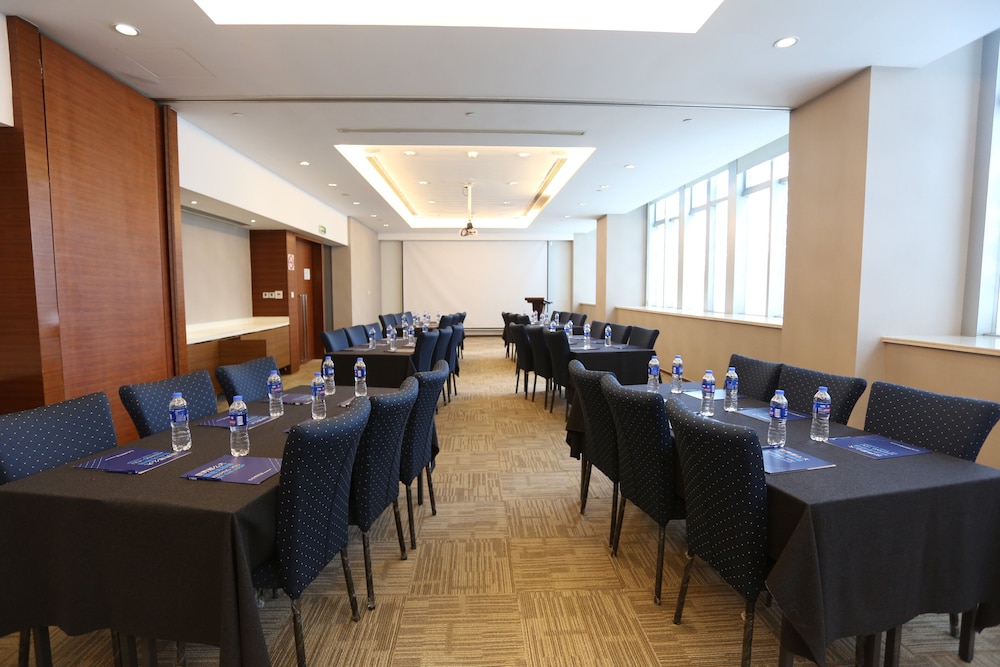 holiday inn express shanghai jinsha by ihg