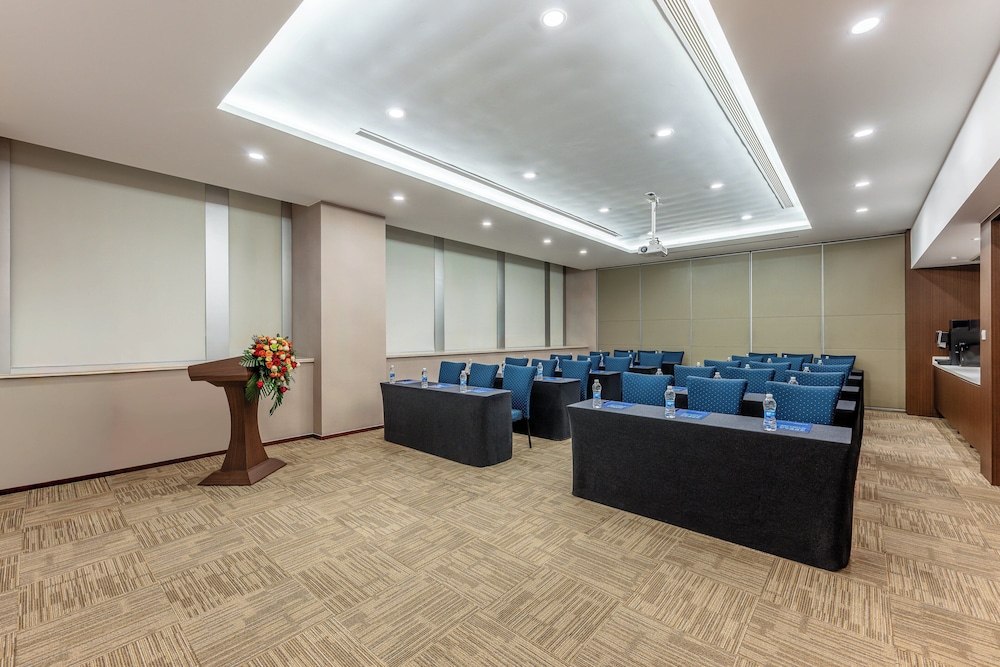 holiday inn express shanghai jinsha by ihg