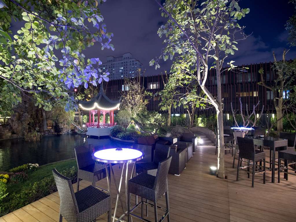 golden tulip shanghai rainbow