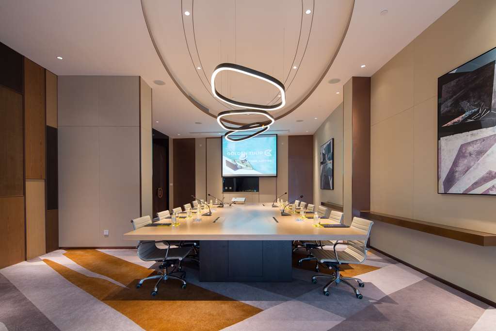 golden tulip shanghai rainbow