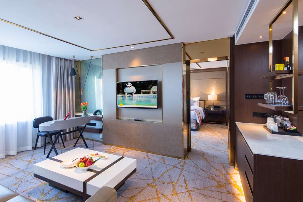 golden tulip shanghai rainbow