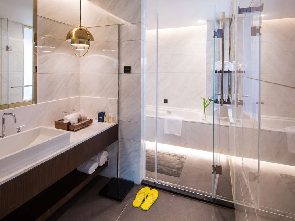 golden tulip shanghai rainbow