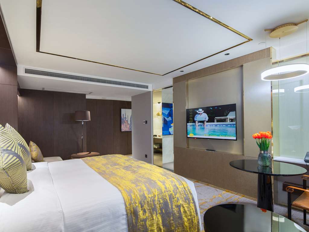 golden tulip shanghai rainbow