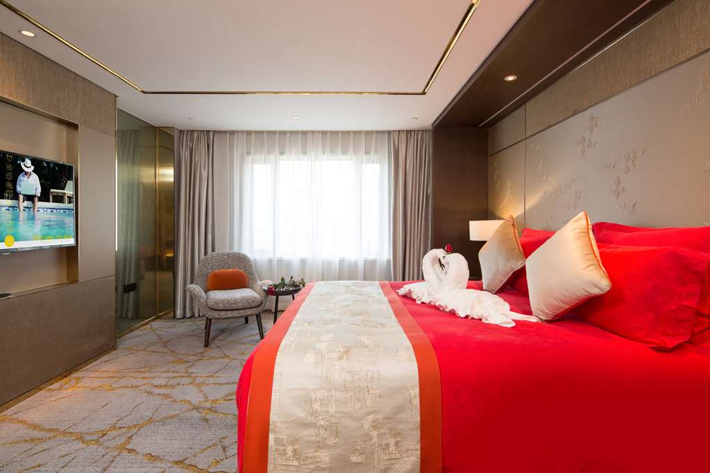 golden tulip shanghai rainbow