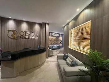 rotana palace suites