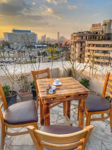 rotana palace suites