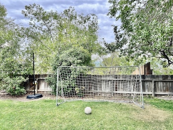 Dt Reno - 4Br Home W Patio Bbq Grill Games Room,3403 Ridgecrest Dr Reno Nv 89512 Usa,3 star
