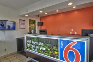 Motel 6 Sacramento, Ca - North,North Highlands>>Mcclellan,2 star