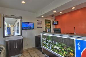 Motel 6 Sacramento, Ca - North,North Highlands>>Mcclellan,2 star