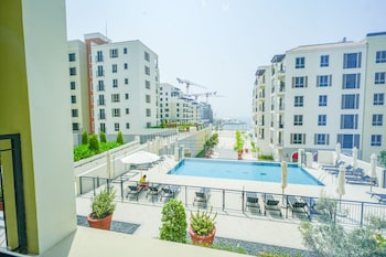 yogi luxury apartment with sea view close to the beach