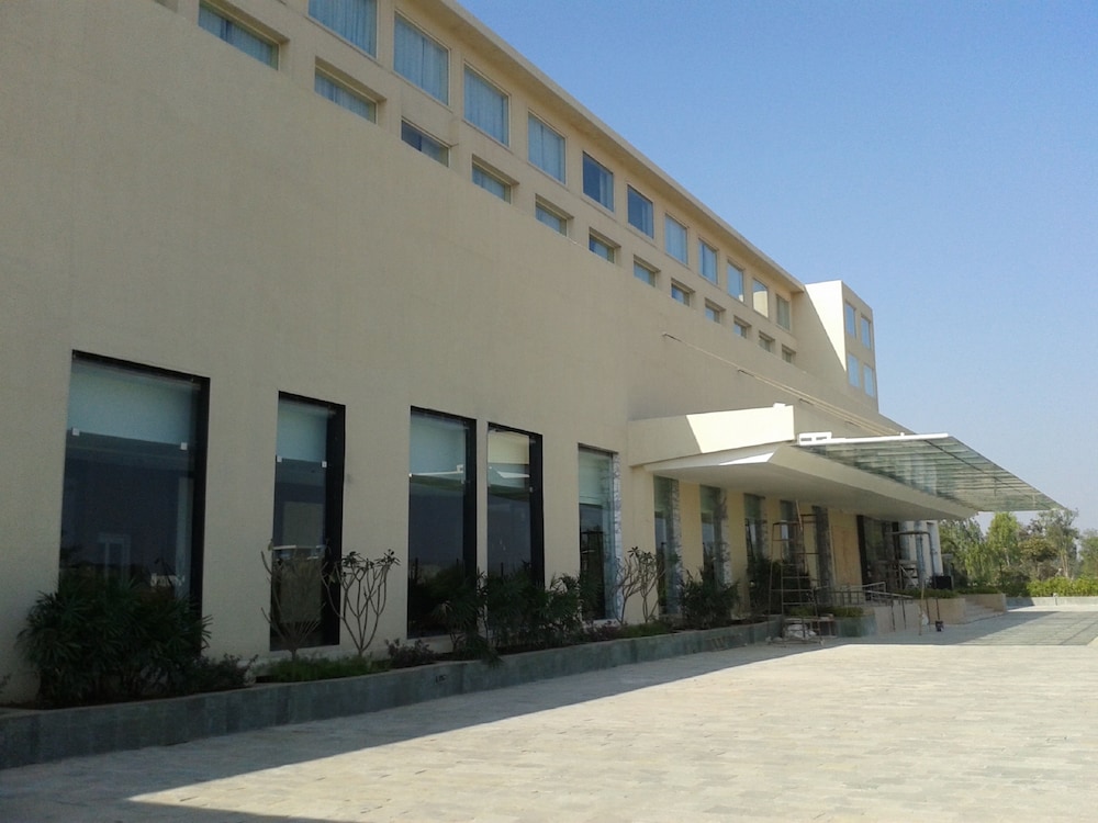 courtyard by marriott bilaspur