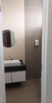 Alpine Pd Taman Kiara 2 Homestay,,3 star