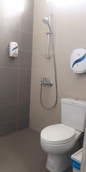 alpine pd taman kiara 2 homestay